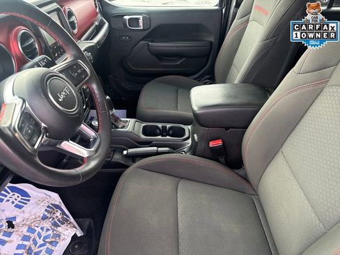 Used 2023 Jeep Wrangler Unlimited Rubicon w/ Cold Weather Group image 16