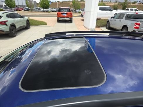Used 2024 Subaru Crosstrek 2.0i Premium AWD/4WD image 9