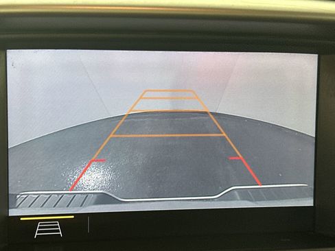 Used 2020 Chevrolet Colorado LT w/ Safety Package image 17