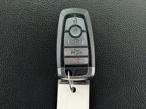 Used 2023 Ford F250 Lariat w/ Black Appearance Package image 43