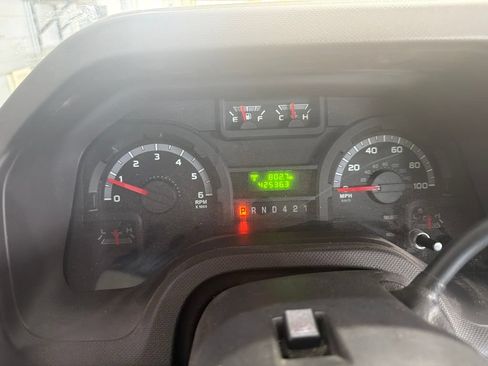 Used 2017 Ford E-450 and Econoline 450 Super Duty w/ Shuttle Bus Prep Package RWD image 5