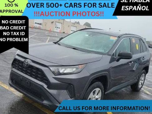 Used 2021 Toyota RAV4 LE AWD/4WD image 1