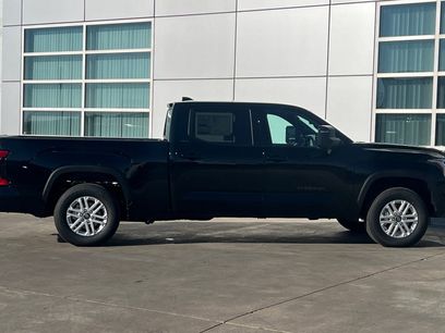 New 2026 Toyota Tundra SR5 w/ SR5 Premium Package