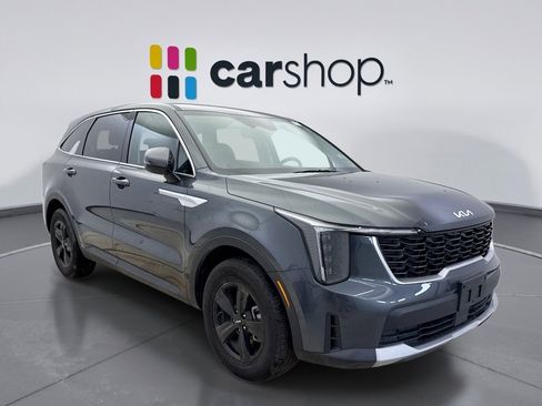 Used 2025 Kia Sorento LX FWD image 7