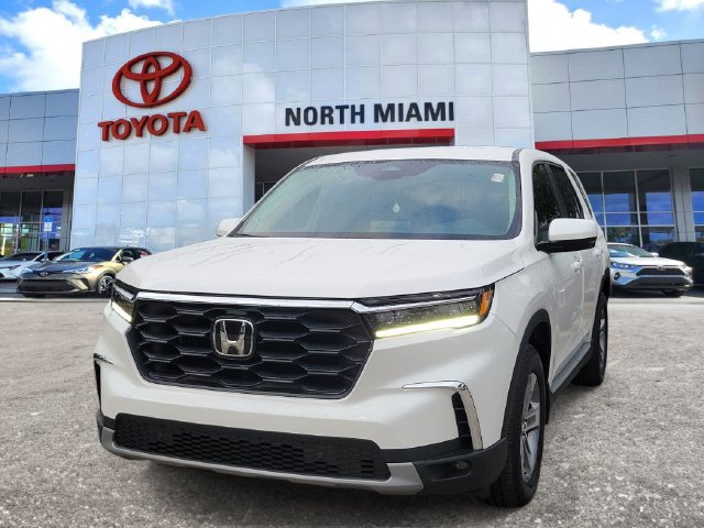 Used 2025 Honda Pilot EX-L image 2