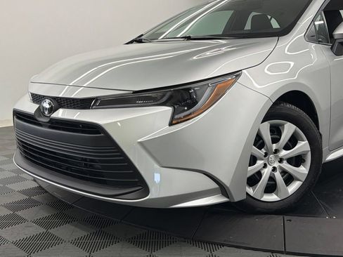 Used 2026 Toyota Corolla LE FWD image 4