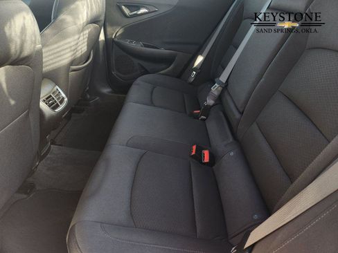 Used 2024 Chevrolet Malibu LT image 30