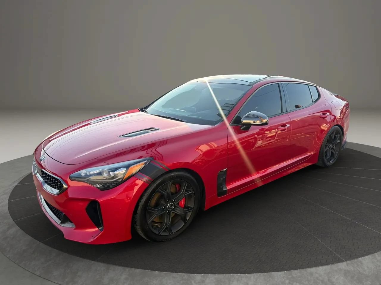 Used 2018 Kia Stinger GT2 AWD/4WD image 1