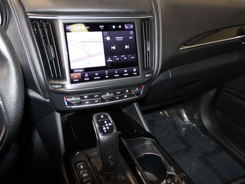 Used 2022 Maserati Levante Modena AWD/4WD image 49