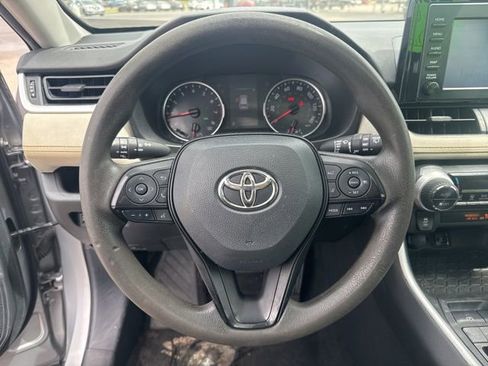 Used 2019 Toyota RAV4 XLE image 25