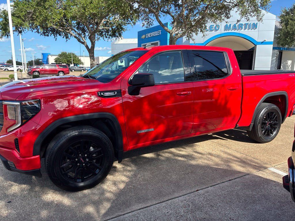 Used 2025 GMC Sierra 1500 Elevation AWD/4WD image 8