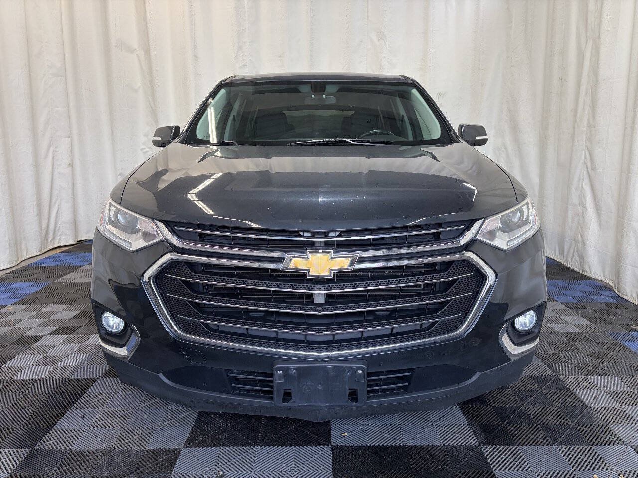 Used 2018 Chevrolet Traverse LT FWD image 4