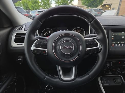 Used 2020 Jeep Compass Sport w/ Cold Weather Group FWD image 15