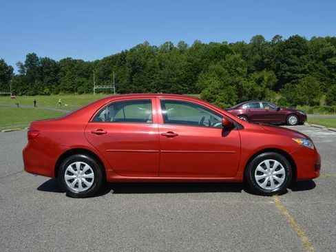 Used 2009 Toyota Corolla LE w/ All Weather Guard Pkg FWD image 4