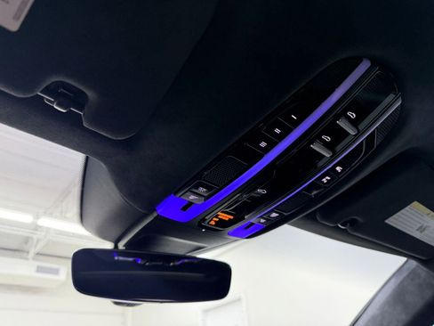 Used 2019 Porsche Panamera Turbo image 9