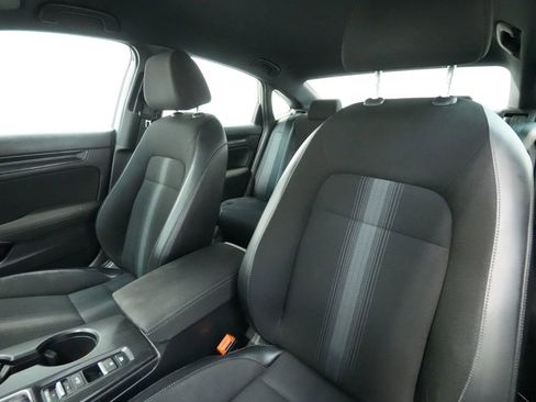 Used 2022 Honda Civic Sport image 13