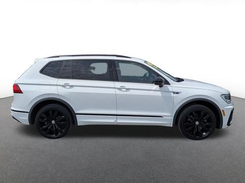 Used 2020 Volkswagen Tiguan SE R-Line AWD/4WD image 2