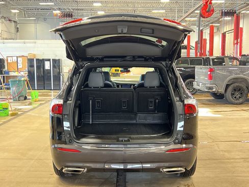 Used 2024 Buick Enclave Essence w/ Experience Buick Package image 42
