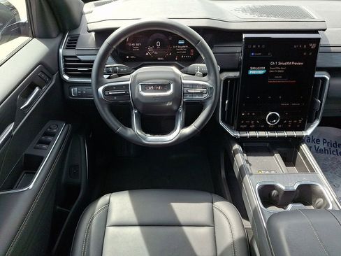 Certified 2024 GMC Acadia Elevation w/ Luxury Package FWD image 13