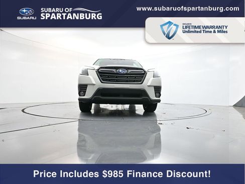 Used 2022 Subaru Forester Limited image 28