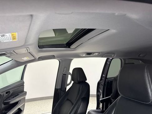 Used 2023 Honda Odyssey EX-L image 4