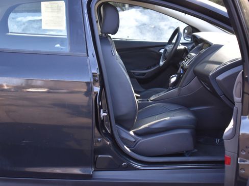Used 2015 Ford Focus SE w/ Equipment Group 201A image 23