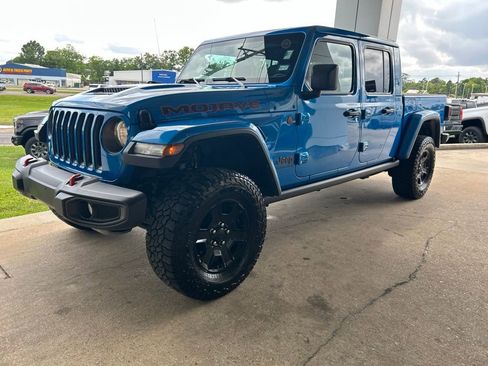 Used 2023 Jeep Gladiator Mojave w/ Trailer Tow Package AWD/4WD image 4