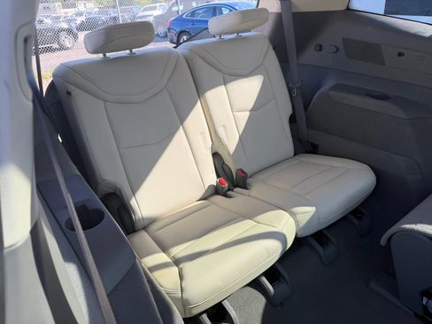 Used 2021 Cadillac XT6 Premium Luxury AWD/4WD image 29