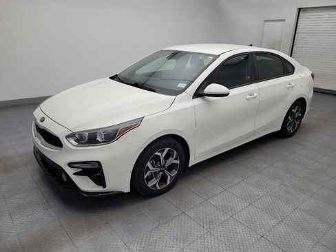 Used 2019 Kia Forte LXS FWD image 2