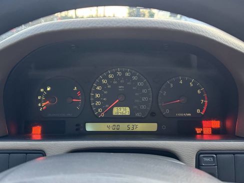 Used 1998 Volvo V70 image 16