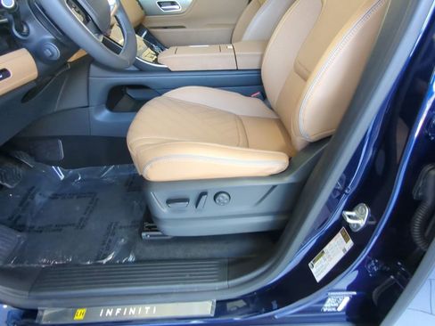 New 2025 INFINITI QX80 Luxe w/ Exterior Package image 14