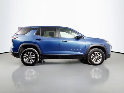 Used 2025 Chevrolet Equinox LT w/ Safety and Technology Package image 8