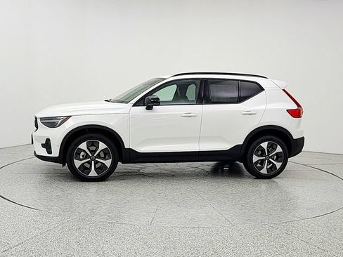 New 2026 Volvo XC40 B5 Plus w/ Protection Package Premier AWD/4WD image 8