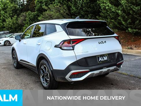 Used 2025 Kia Sportage LX FWD image 4