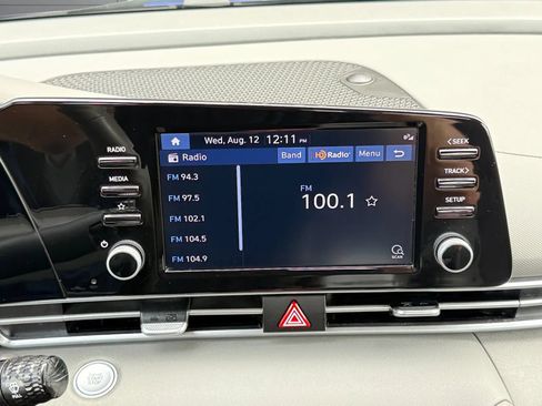 Used 2021 Hyundai Elantra SEL w/ Convenience Package FWD image 29