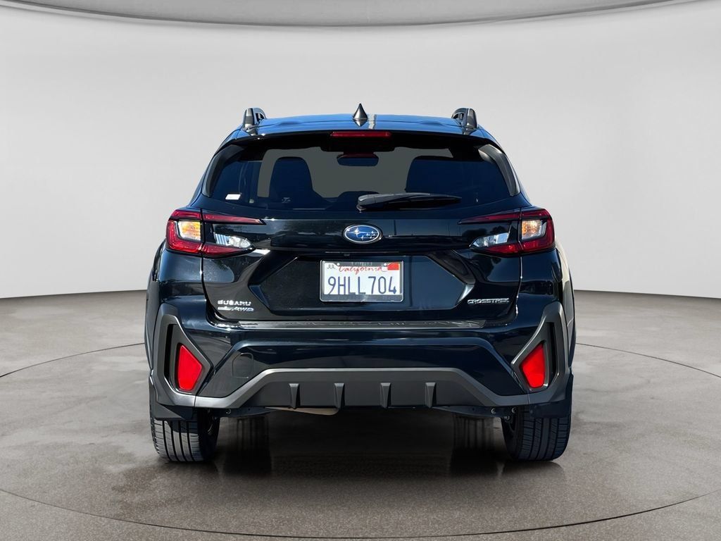 Used 2024 Subaru Crosstrek 2.0i Premium AWD/4WD image 4