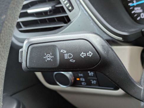 Used 2020 Ford Escape SE FWD image 26