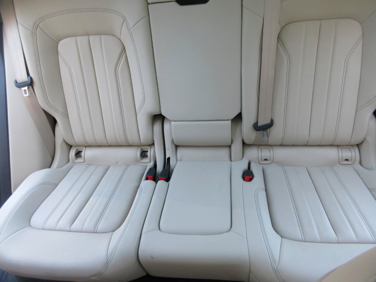 Used 2023 Audi Q5 2.0T Premium w/ Convenience Package AWD/4WD image 44
