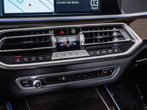 Used 2021 BMW X5 M50i w/ Executive Package AWD/4WD image 24