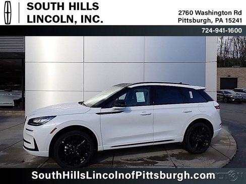 New 2026 Lincoln Corsair Premiere image 1