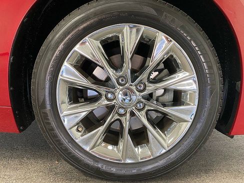 Used 2013 Lexus ES 300h w/ Luxury Pkg image 26