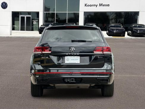 Used 2023 Volkswagen Atlas SEL R-Line AWD/4WD image 5