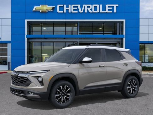 New 2026 Chevrolet TrailBlazer ACTIV FWD image 2