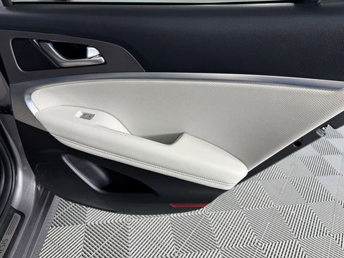 Used 2024 Genesis G70 3.3T Advanced AWD/4WD image 27