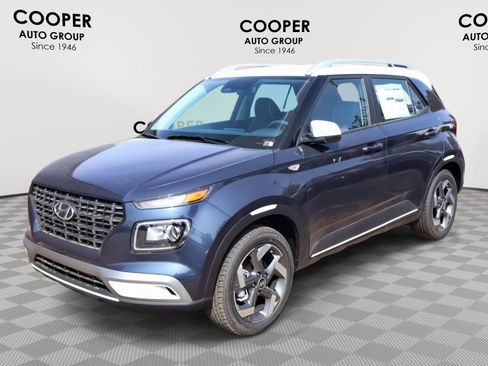 New 2026 Hyundai Venue SEL FWD image 3