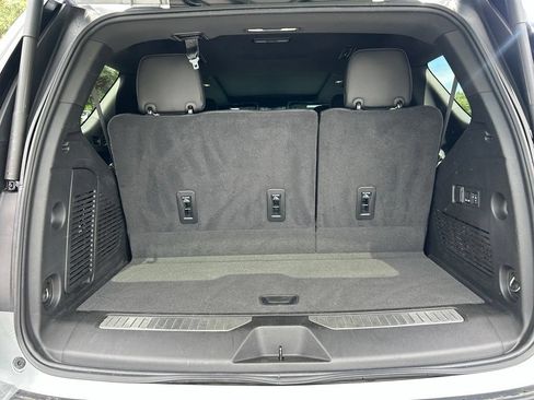 Used 2024 GMC Yukon Denali RWD image 48