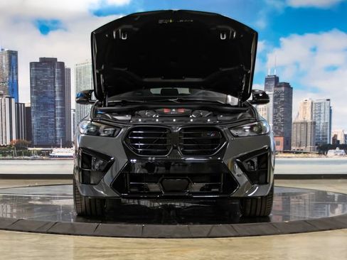 New 2026 BMW X5 M Competition w/ Executive Package AWD/4WD image 4
