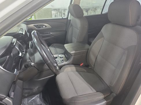 Used 2021 Chevrolet Traverse LT AWD/4WD image 17