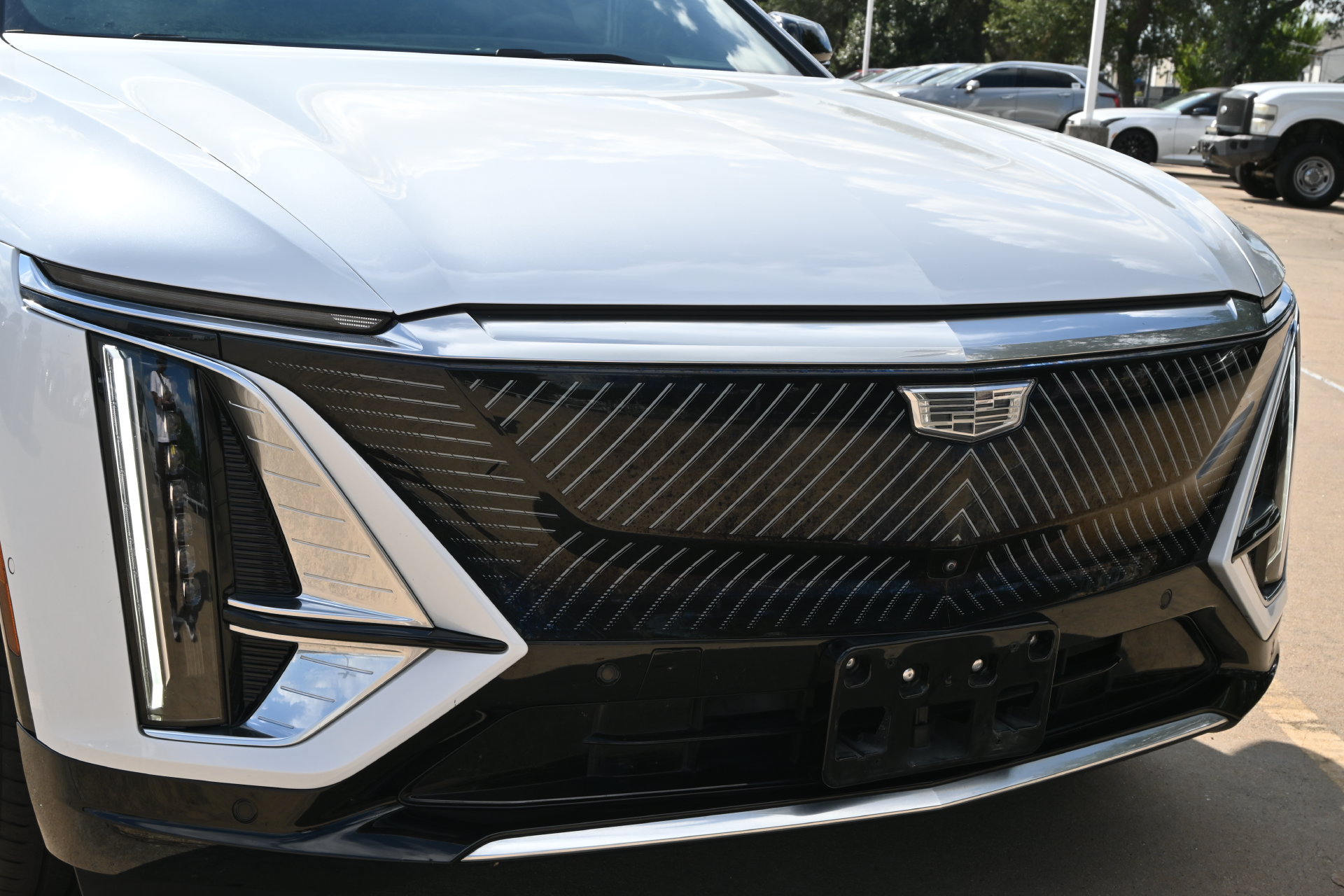 Certified 2024 Cadillac Lyriq Tech w/ Driver Assist Package AWD/4WD image 25
