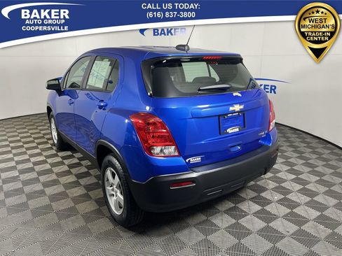 Used 2016 Chevrolet Trax LS w/ LPO, Cargo Package image 7